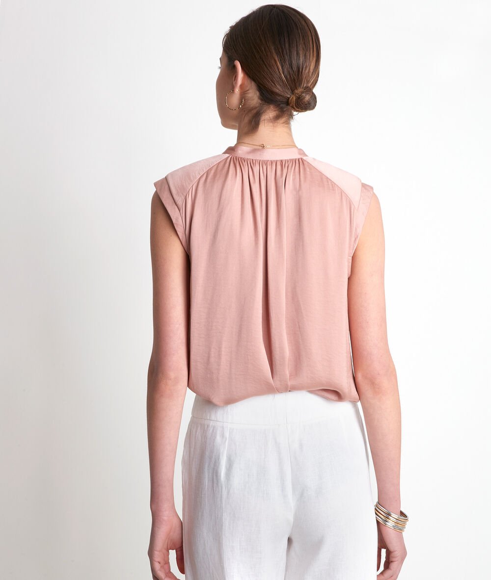 Rozenhoutkleurige, glanzende top met schoudervulling tracy bois de rose.