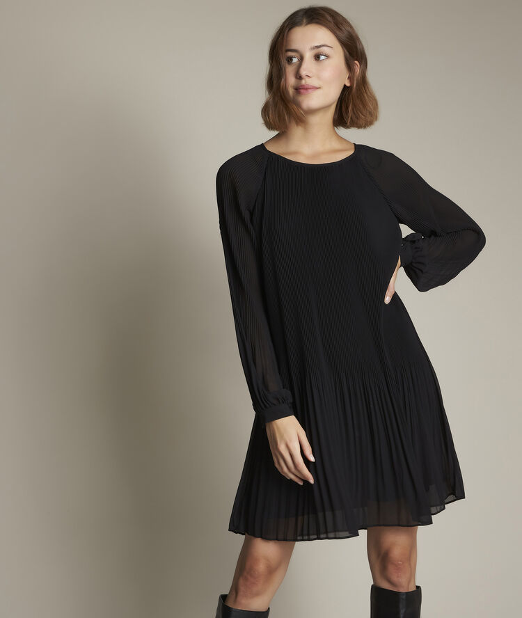 Zwarte plooijurk carla zwart.