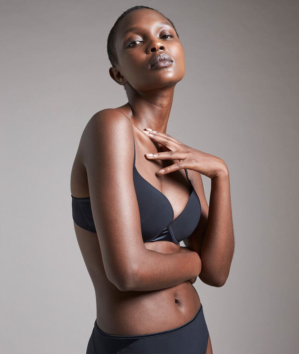 Soutien-gorge ampliforme en microfibre noir colette noir.