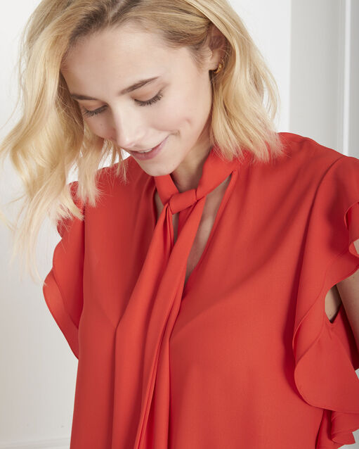 Blouse rouge volants et col lavallière valina orange.