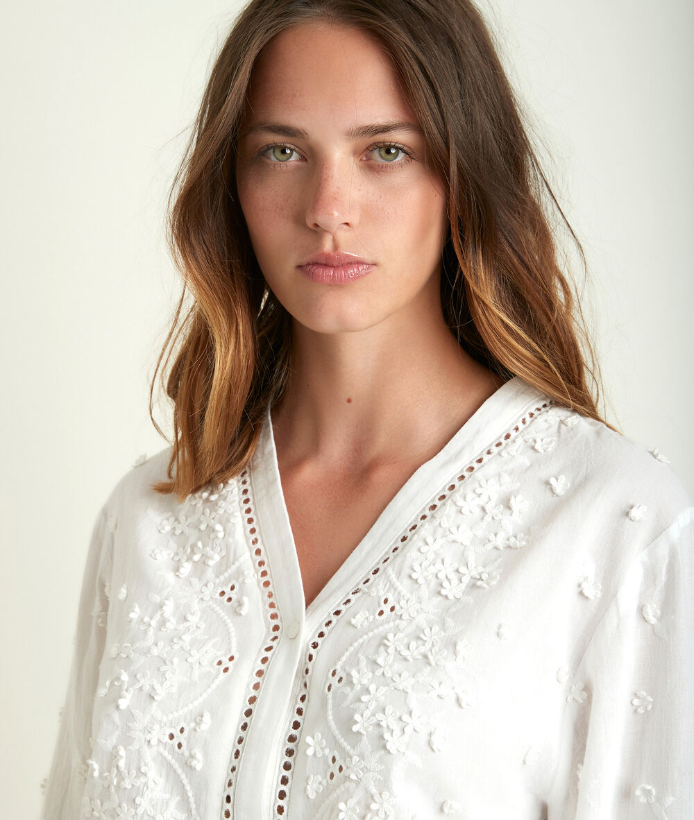 Blouse brodée jikoro ecru.