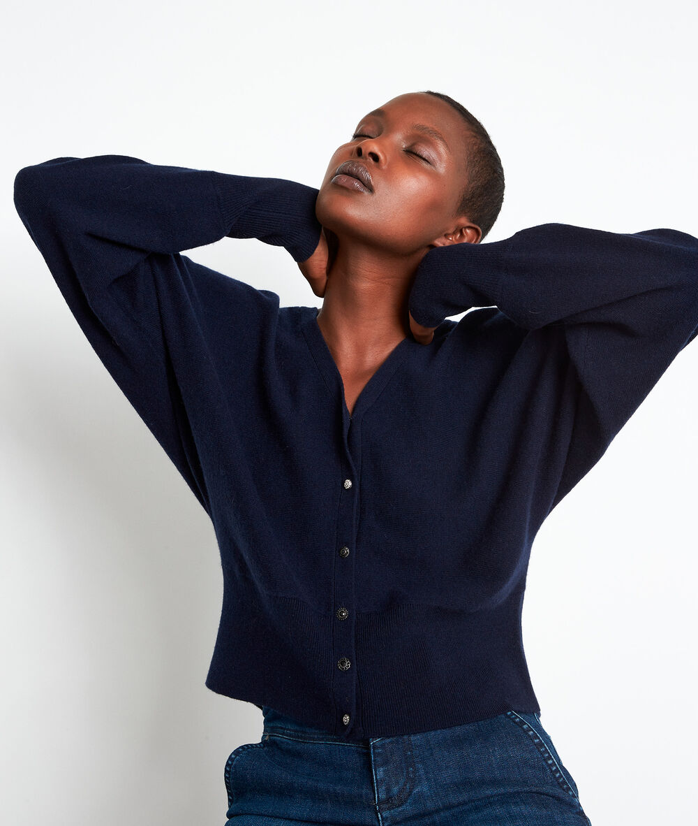 Marineblauwe cardigan van gerecyclede wol en kasjmier tess marine.