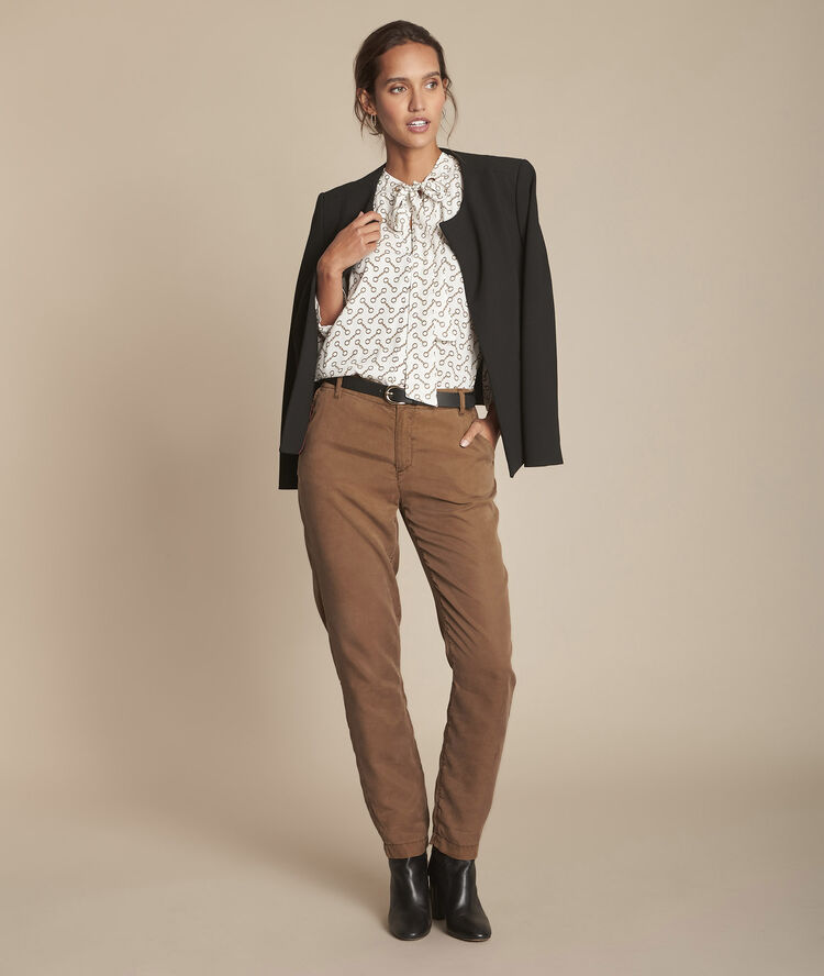 Blouse lavallière imprimé mors monastir ecru.