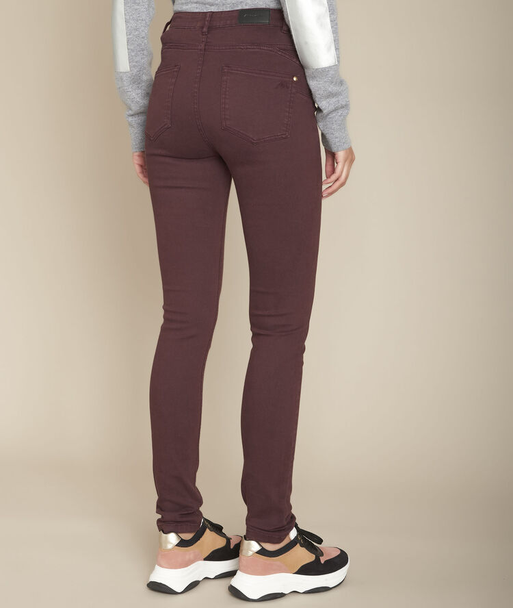L'élégant push-up : jean slim ébène salima marron fonce.