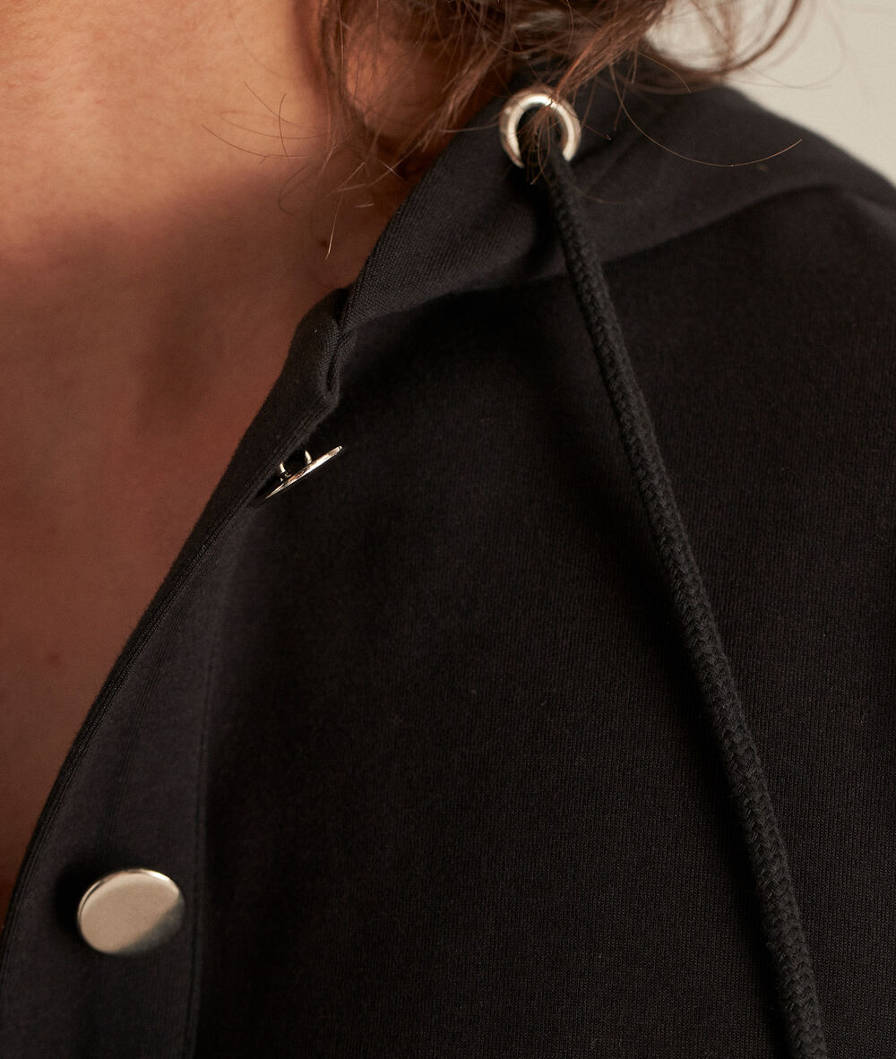 Zwarte hoodie met knoop igloo noir.