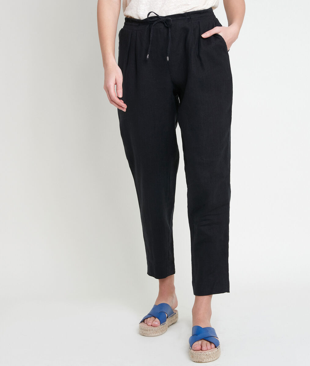 Pantalon carotte noir en lin certifié Flynn | 1-2-3 Pantalon carotte noir en lin certifié Flynn PhotoZ | 1-2-3
