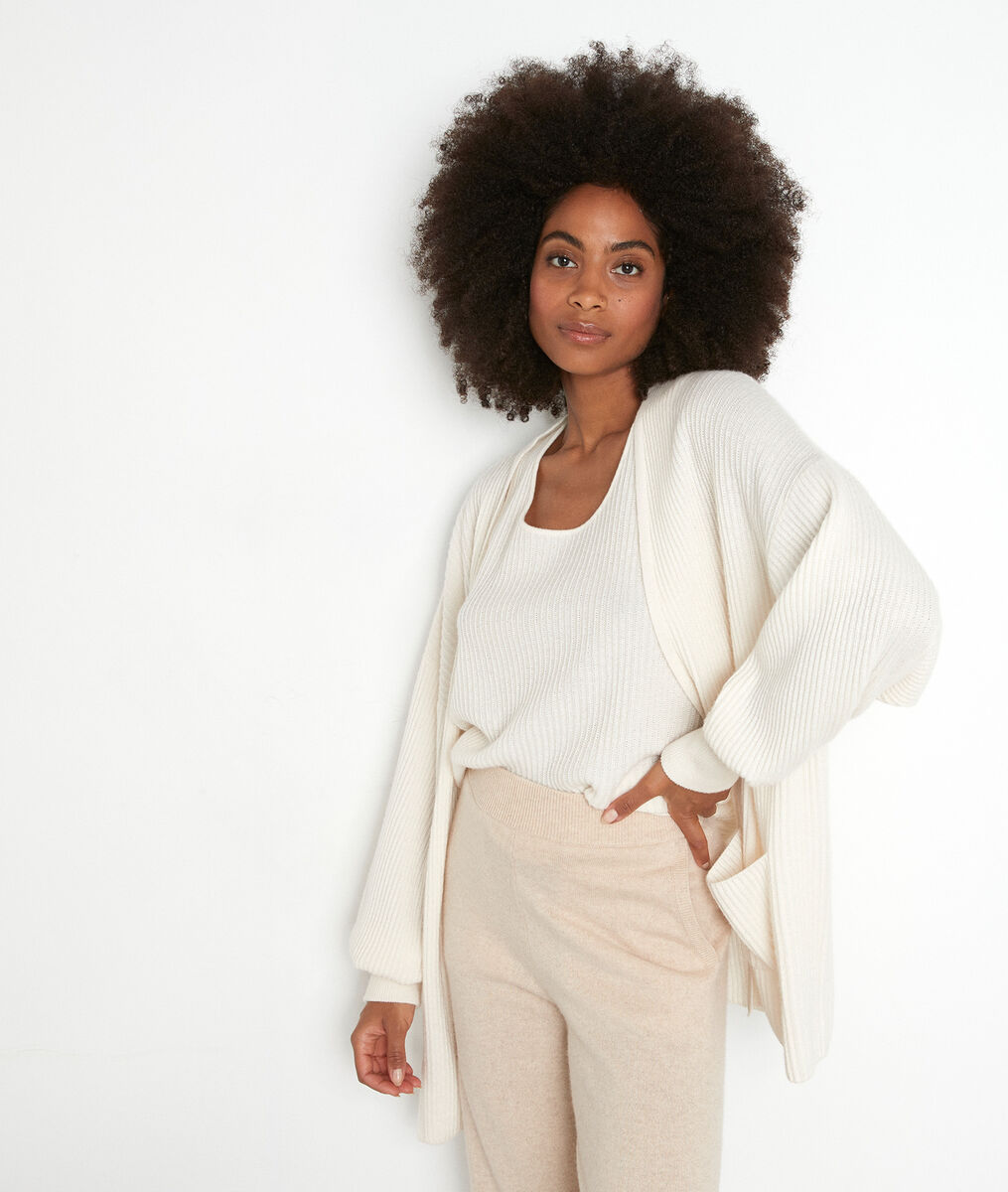 Gilet long en cachemire recyclé écru Thylyan | 1-2-3 Gilet long en cachemire recyclé écru Thylyan PhotoZ | 1-2-3
