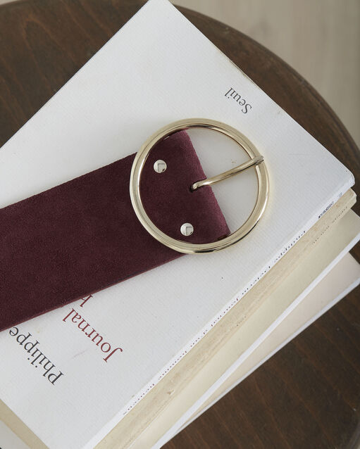 Ceinture bordeaux large effet velours kleopatre grenat.