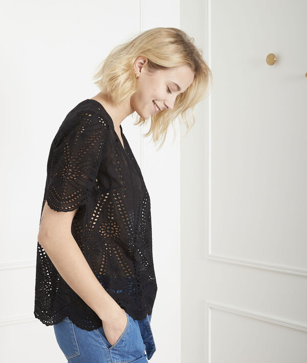 Schwarze Bluse mit englischer Stickerei Voltaire | 1-2-3 Schwarze Bluse mit englischer Stickerei Voltaire PhotoZ | 1-2-3