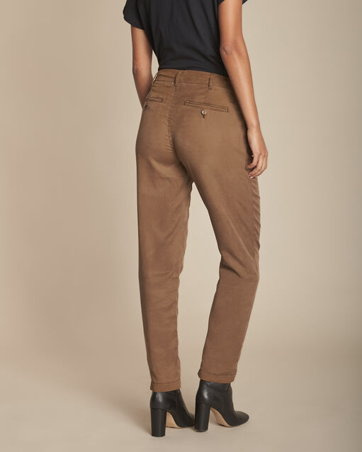 Pantalon marron cigarette en tencel edgar toffee.