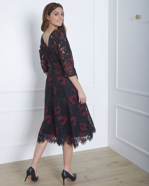 Robe marine longue dentelle hibiscus marine.