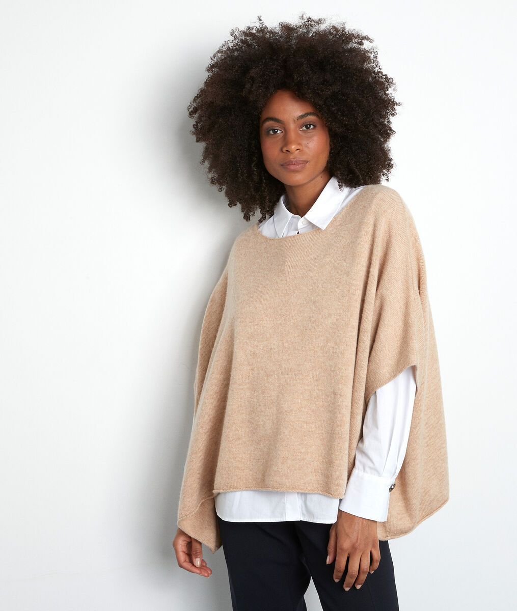 Poncho court en laine et cachemire recyclés camel Tarik | 1-2-3 Poncho court en laine et cachemire recyclés camel Tarik PhotoZ | 1-2-3