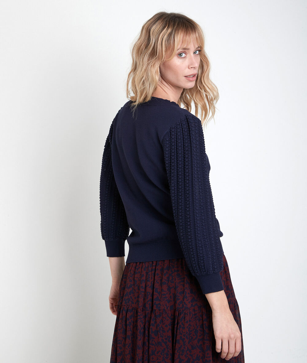 Pull bleu à maille fantaisie aube encre.