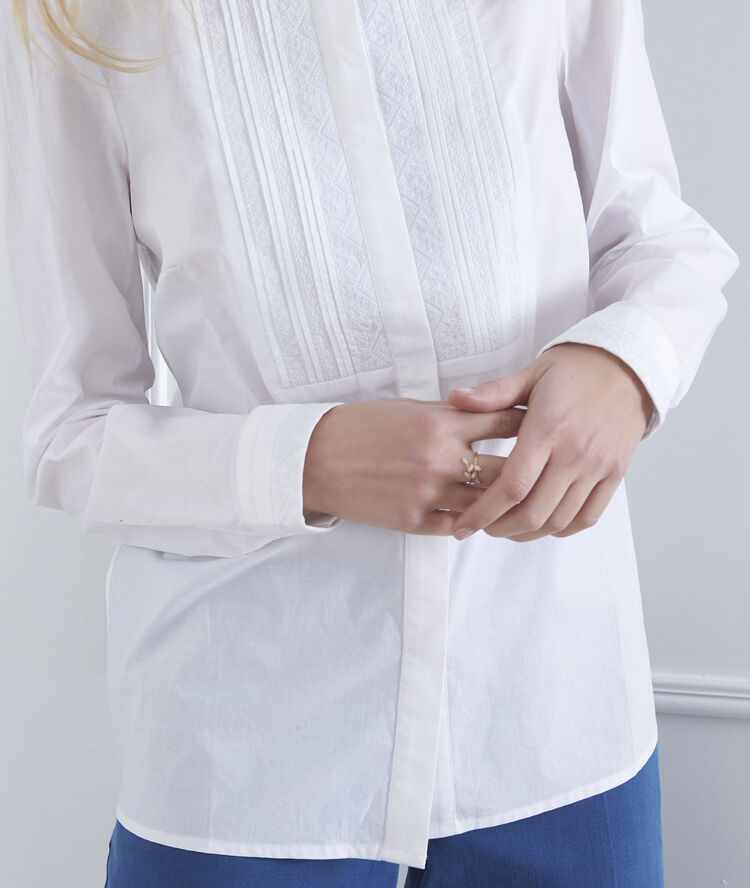 Ecrufarbene bluse mit besticktem plastron vahina ecru.