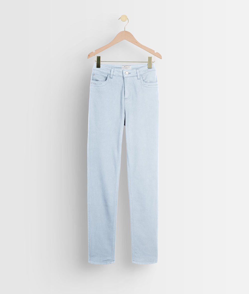 L'iconique slim jean en coton recyclé azur suzy azur.