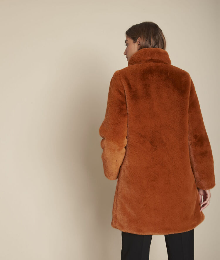 Manteau fausse fourrure acajou emy caramel.