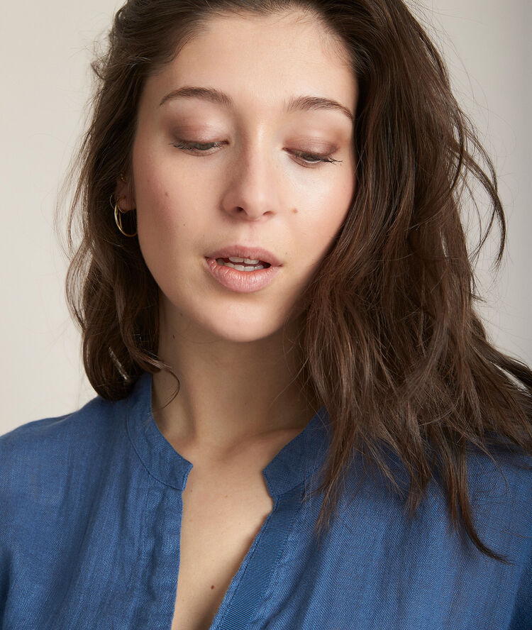 Chemise en lin indigo emeline canard clair.