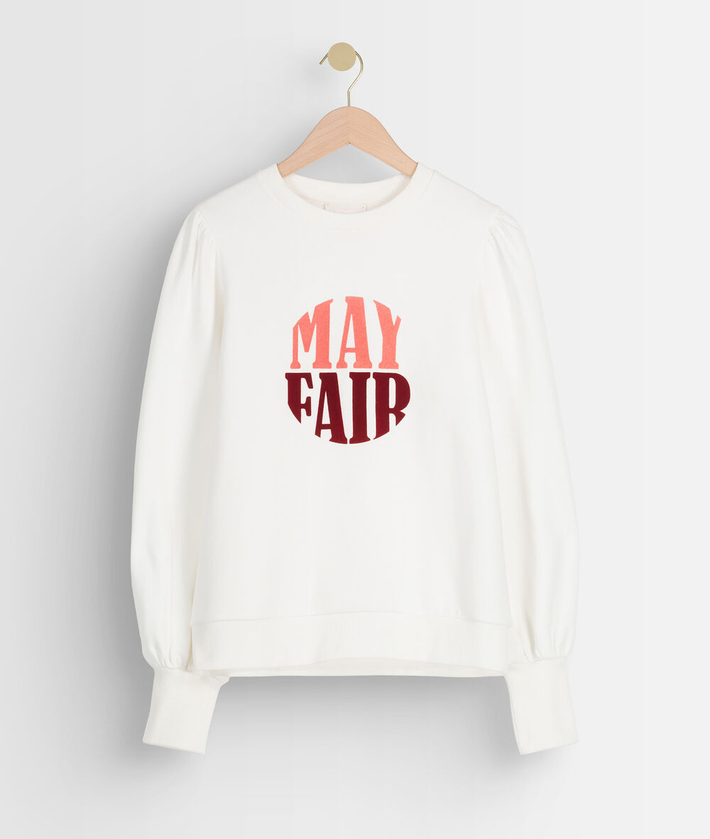 Witte sweater met ronde kraag en opschrift edona ecru.