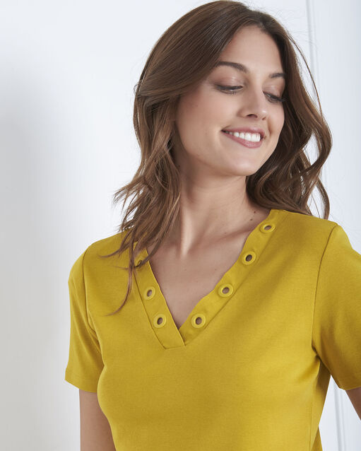 Tee-shirt anis encolure oeillets basic anis.