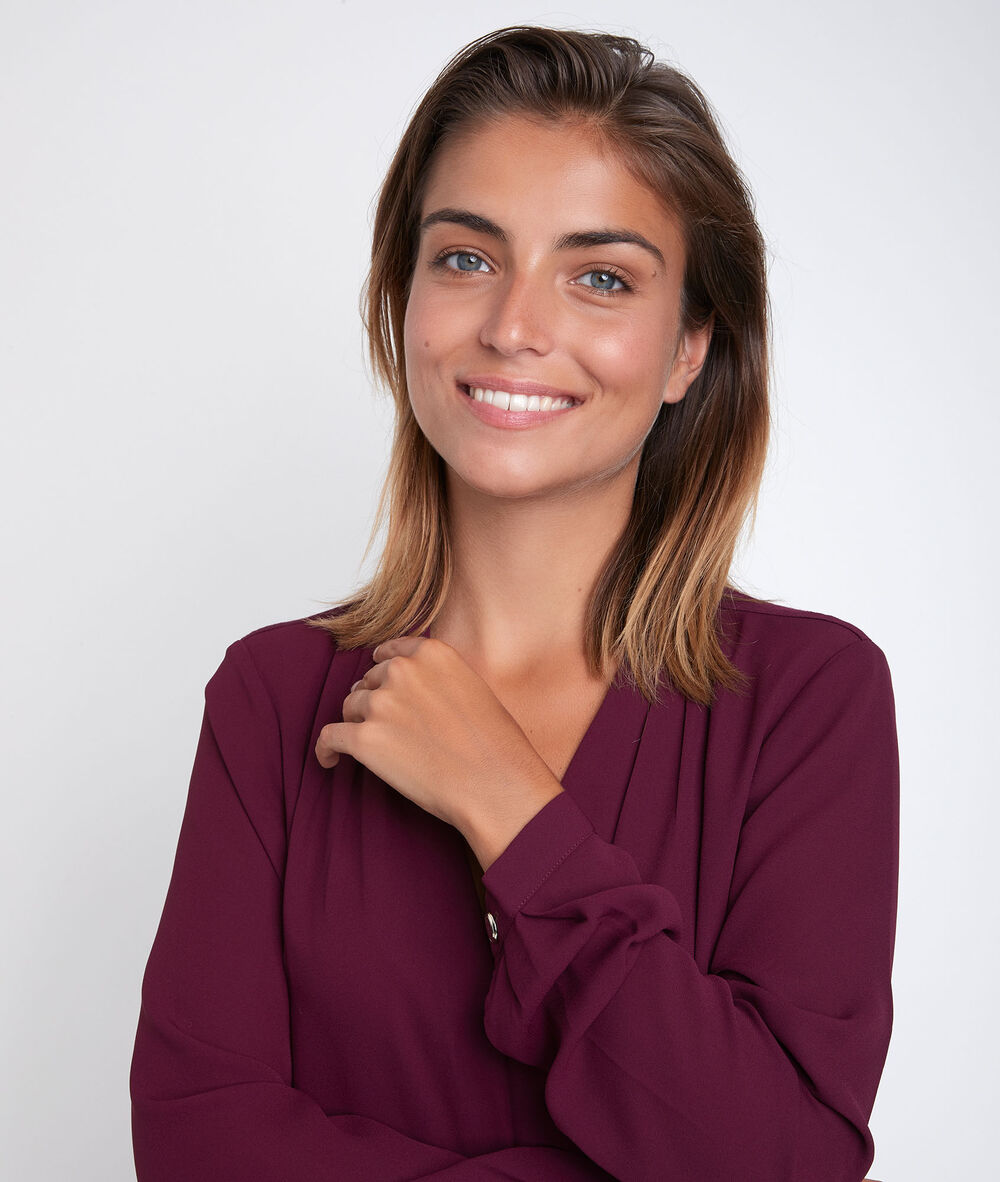 Blouse bimatière col v grenat davina grenat.
