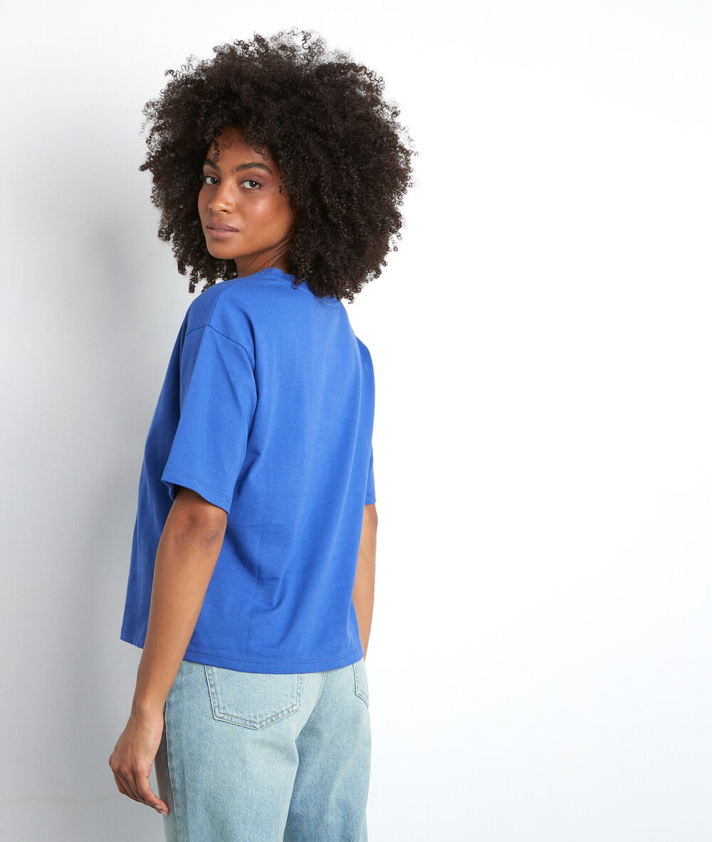 Tee-shirt sérigraphié en coton bio bleu equateur myosotis.