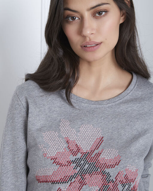 Sweat gris brodé pacco chine moyen.