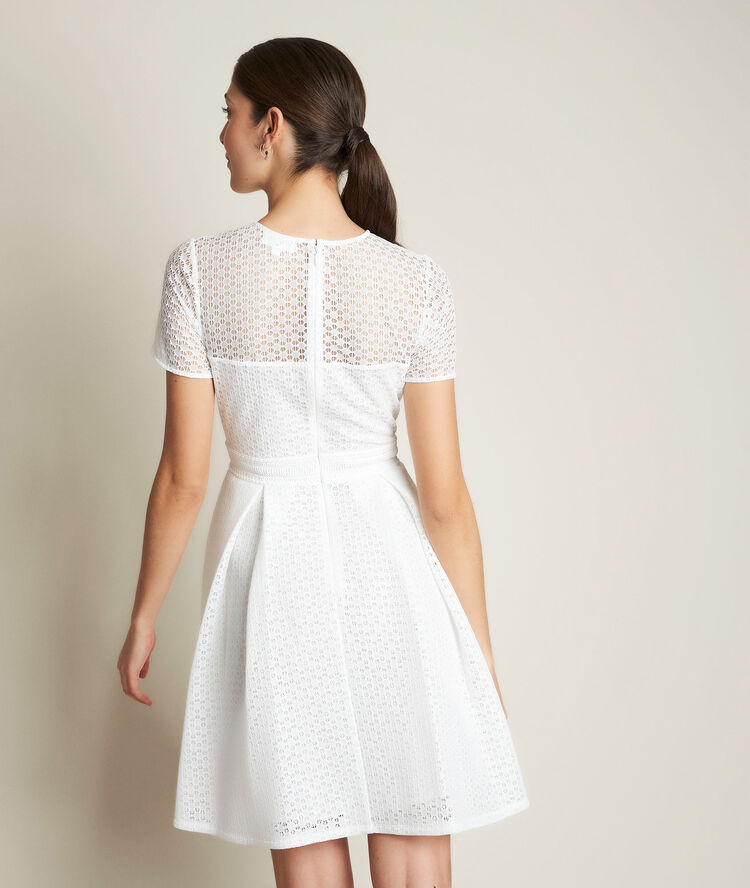 Robe en dentelle olympe blanc.