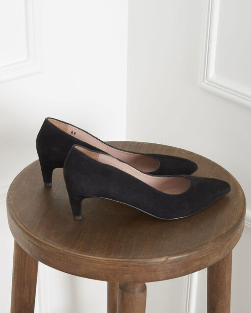 Escarpins noirs en cuir velours lili noir.