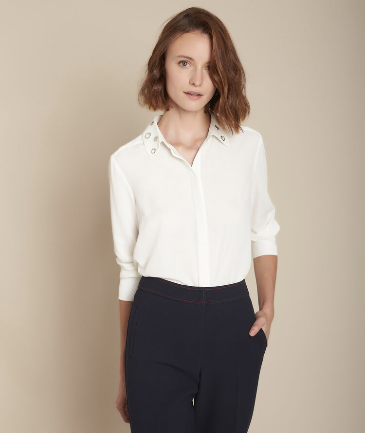 Ecru hemd met hals met ringetjes mila ecru.