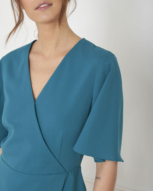 Robe bleue en crêpe portefeuille harita canard.