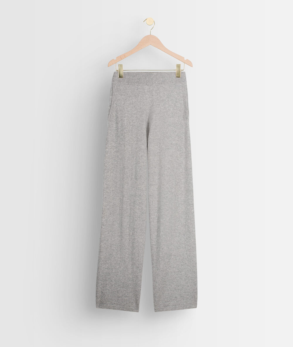Pantalon large en cachemire recyclé gris clair tanis gris chine.
