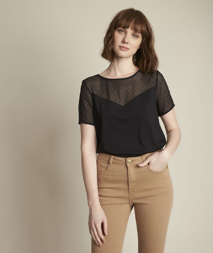 Tee-shirt plumetis romane noir.