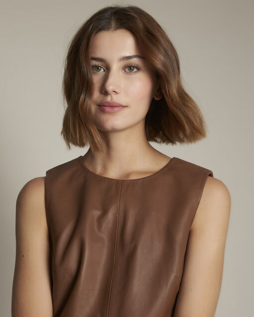 Robe en cuir acajou izzie camel.