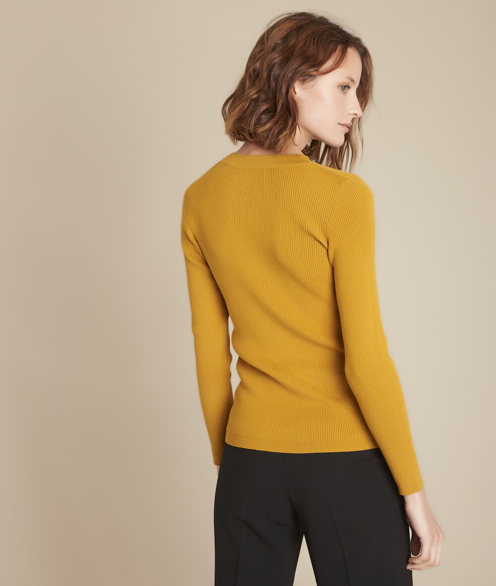 Pull côtelé ambre fortiche ocre.