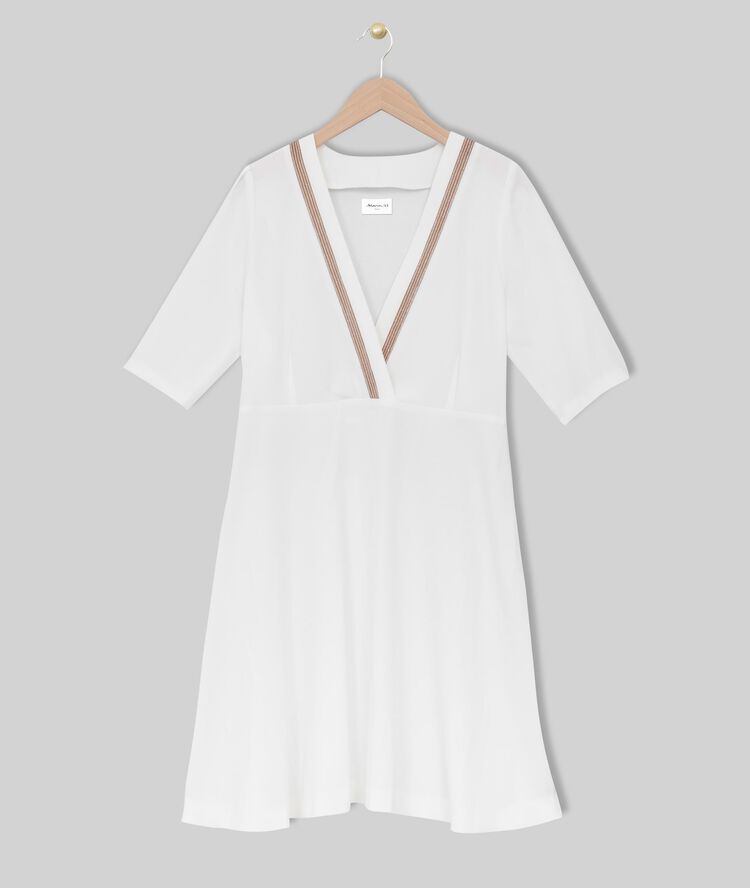 Robe en crêpe écrue fabe ivoire.