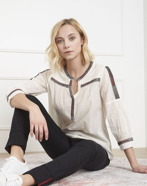 Cremefarbene Bluse mit Ethno-Stickerei Varan | 1-2-3 Cremefarbene Bluse mit Ethno-Stickerei Varan PhotoZ | 1-2-3