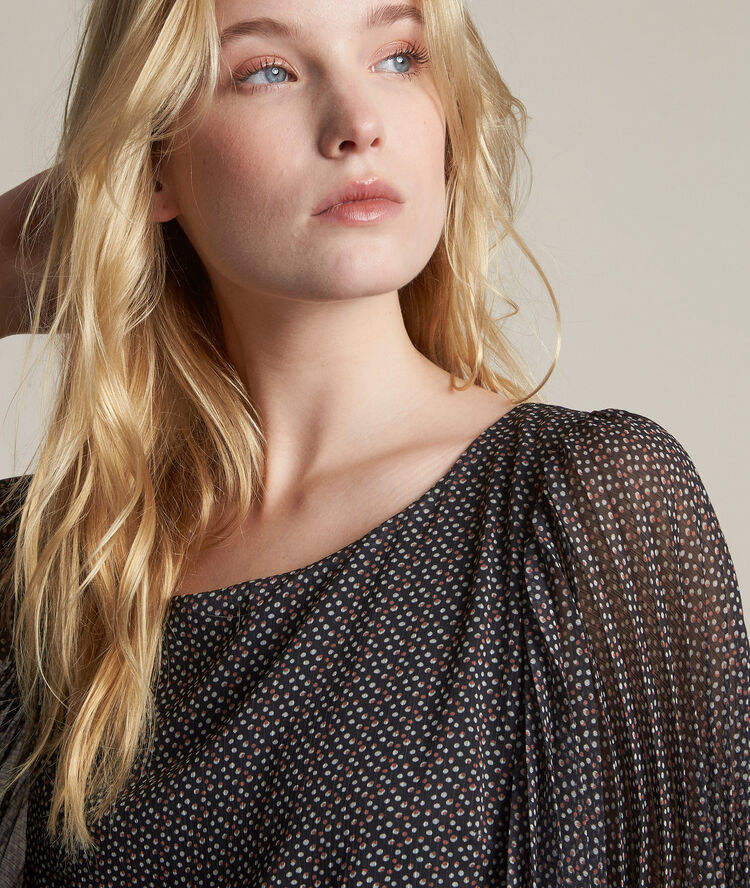 Robe imprimée en crêpe olivia noir.