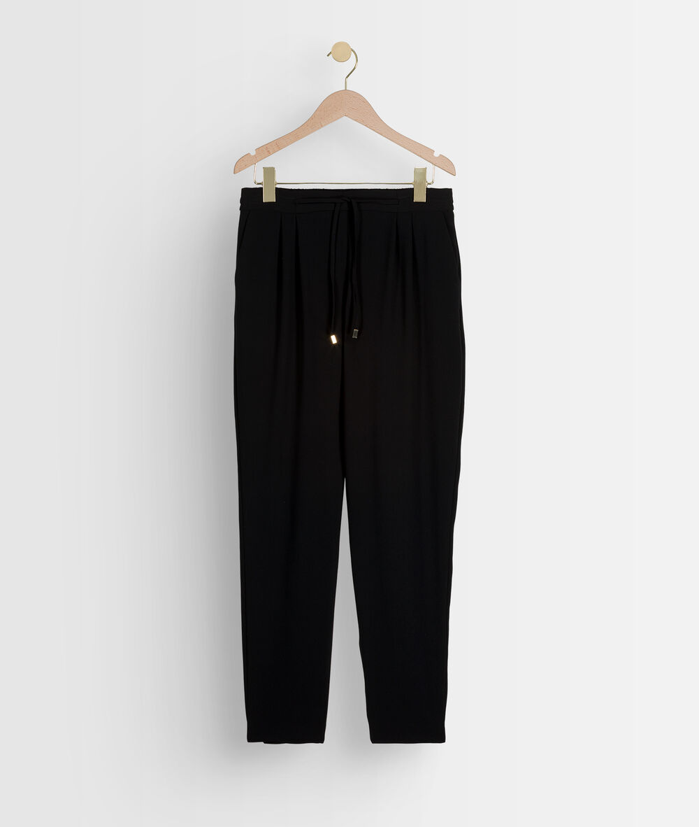 Pantalon noir en crêpe à cordon flynn noir.