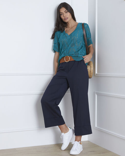 Blouse verte broderie anglaise voltaire turquoise.