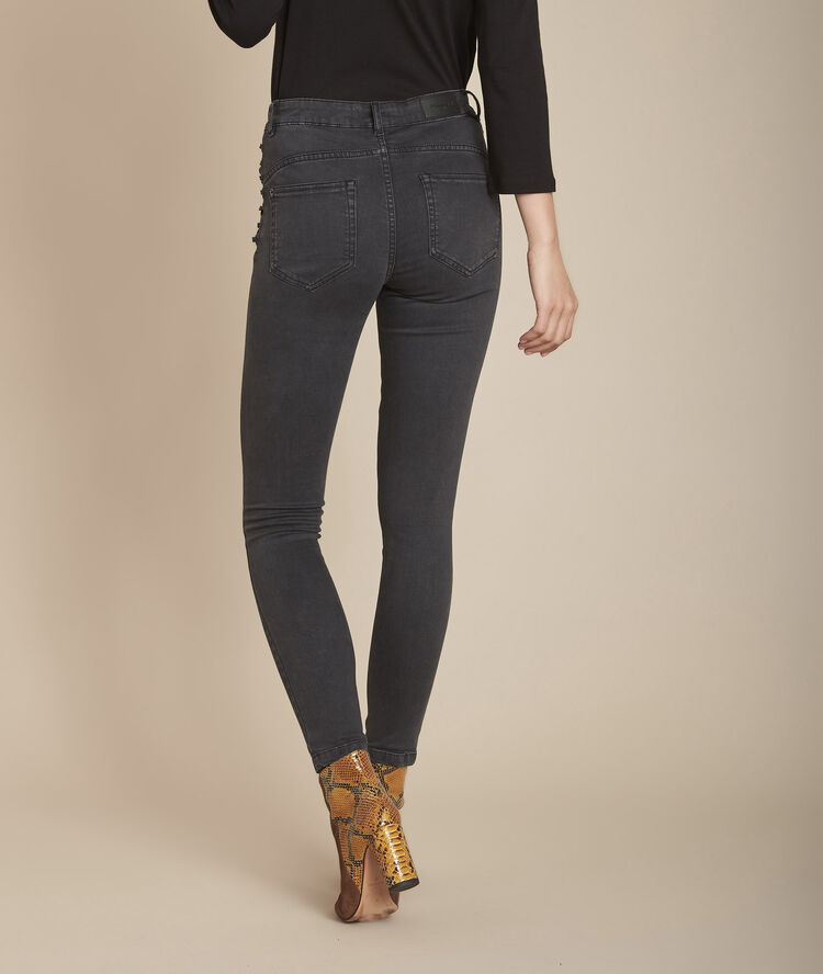 L'audacieux skinny : jean black used sally noir.
