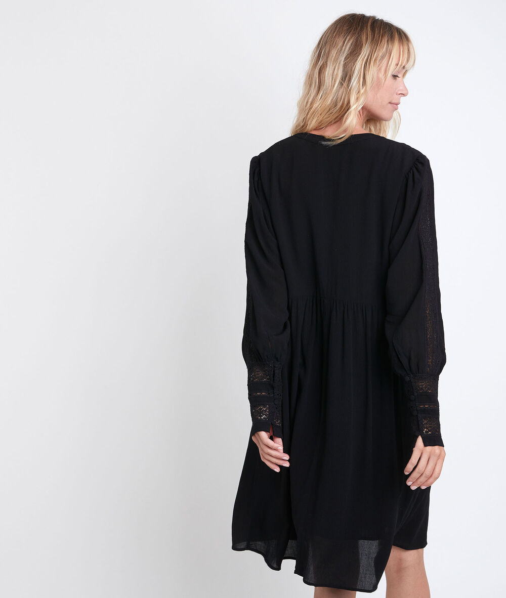 Robe noire à dentelle calypso noir.