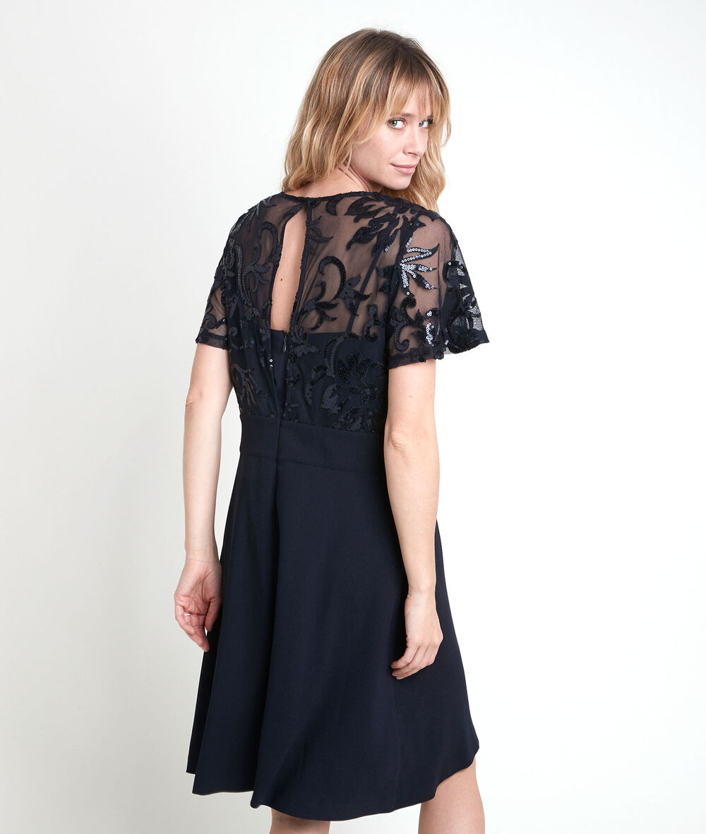 Robe dansante brodée constance marine.