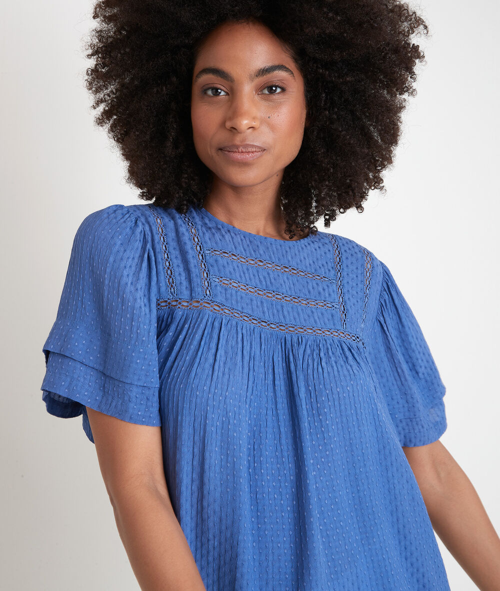 Blouse ample avec dentelle bleue abi denim brut.