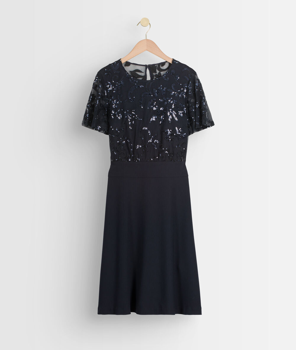 Robe dansante brodée constance marine.