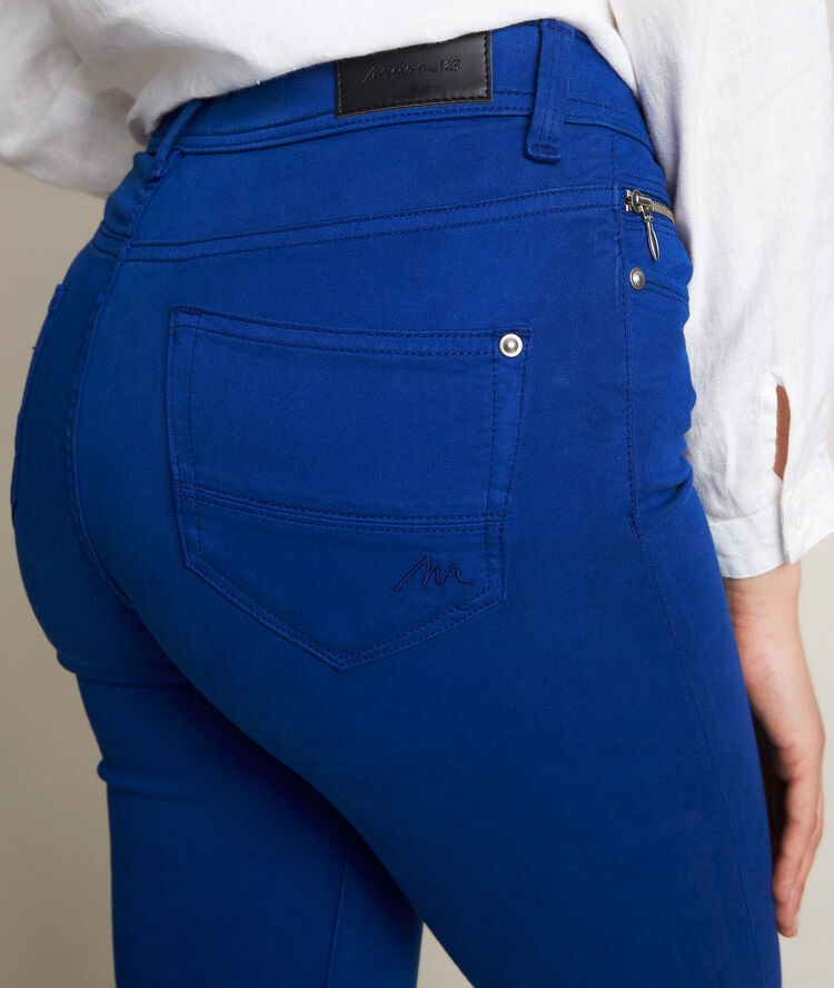 L'iconique : slim satin de coton bleu roi sultan bleu franc.