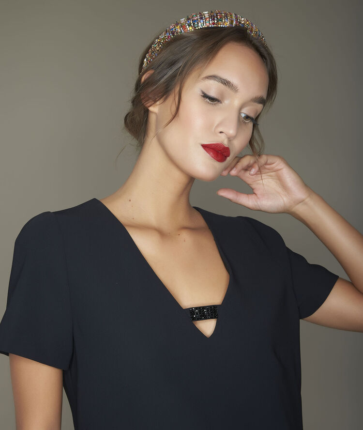 Robe droite détail strass noel noir.