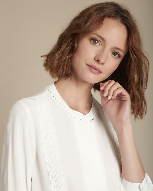 Blouse en dentelle fluide maena ecru.