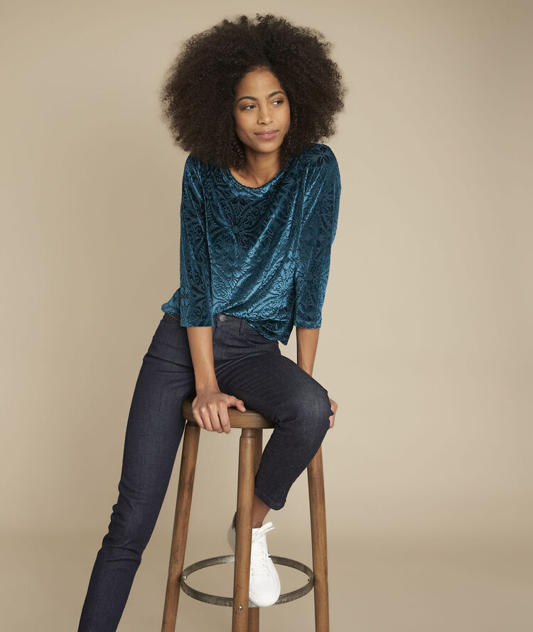 Top met reli&euml;f cipreskleur crystal cypres.