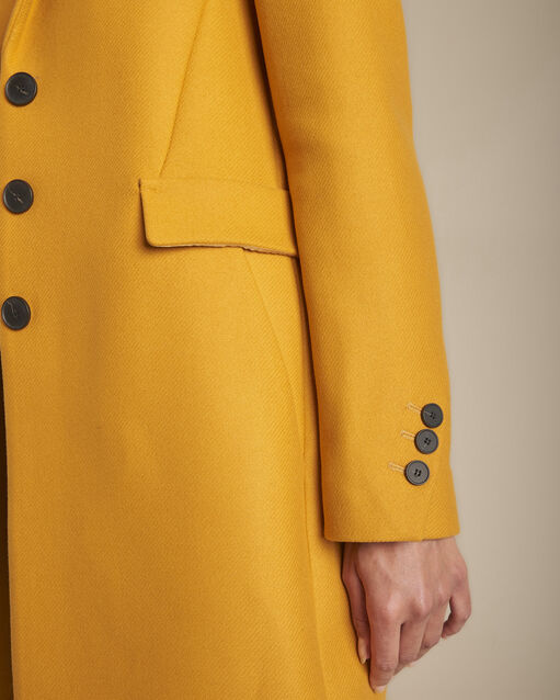 Manteau jaune en laine mélangée droit plume ocre.