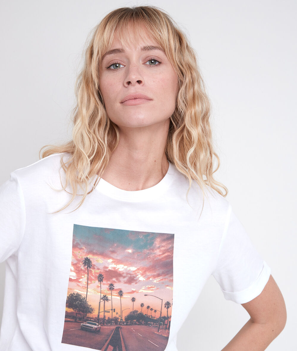 Tee-shirt en coton biologique sérigraphié image ecru.